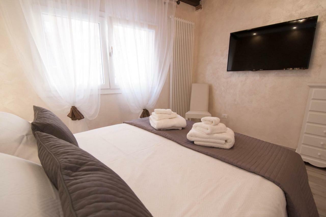 Ca Del Pape Appartement Venetië Buitenkant foto